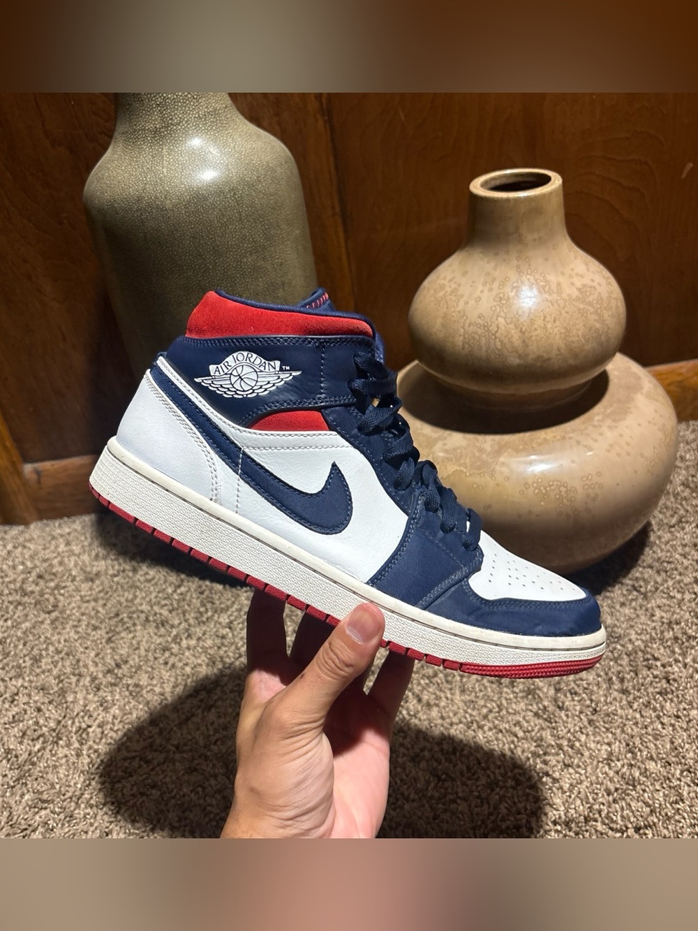 Nike Air Jordan 1 Mid SE 'USA' - Men's Size 9